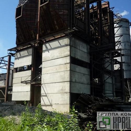 Снос и демонтаж, Промышленный демонтаж устаревшие здания на территории цементного завода «Цесла» в г. Сланцы Ленинградской области