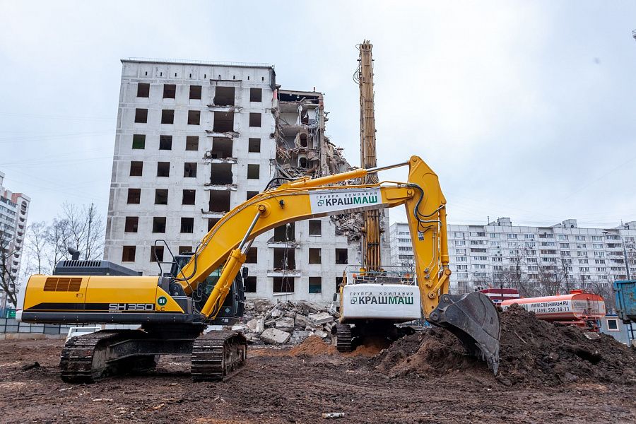 Группа компаний «КрашМаш» приступила к сносу второй «девятиэтажки» для программы реновации Москвы